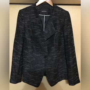 Lafayette 148 tweed jacket pre owned size 8.